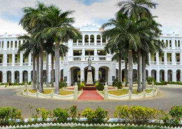 Loyolo College